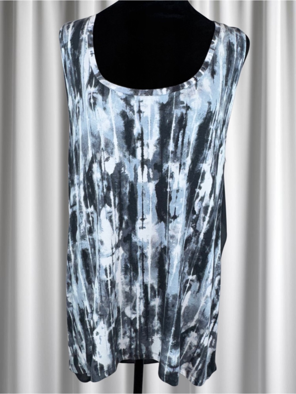Mercer & Madison Women’s XL Abstract Sleeveless Scoop Neck Layered Tank Top